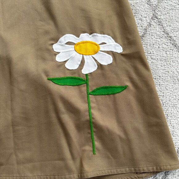 Vintage 60s/70s John Gate Wrap Tan Skirt with Daisy Flower Embroidery Applique - Picture 3 of 12